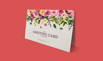 Free-Greeting-Card-Mockup
