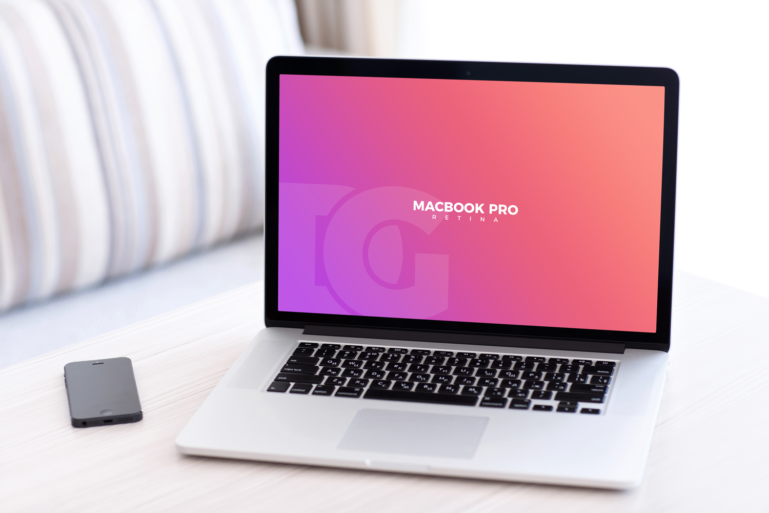 Free-MacBook-Pro-Retina-Mockup-PSD-2018