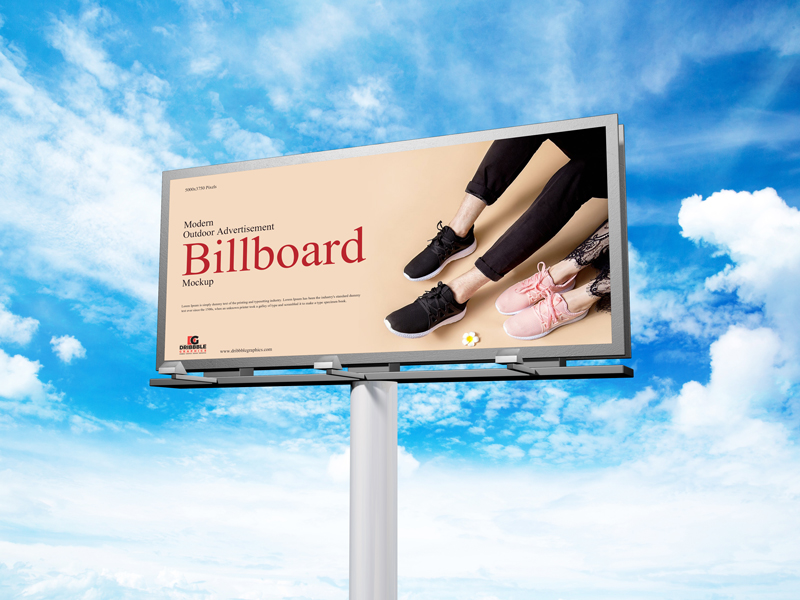 Free-Modern-Outdoor-Advertisement-Billboard-Mockup