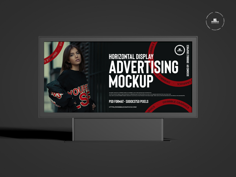 Free-Premium-Horizontal-Display-Outdoor-Advertising-Mockup-600
