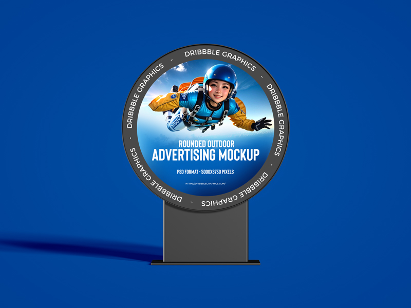 Free-Rounded-Outdoor-Advertising-Mockup-600