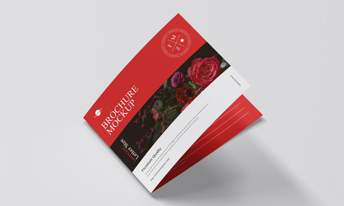 Free-Landscape-Brochure-Mockup-PSD-300